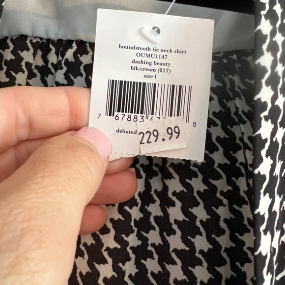 Kate Spade Houndstooth Long Sleeve top - Picture 3 of 7